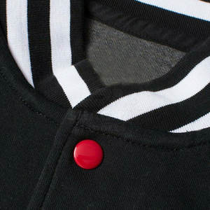 Diseña tu propia chaqueta Letterman personalizada con un diseño único y de excelente calidad para hombres. - Product Image 4