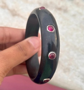 Bracelet en pierre précieuse d'onyx noir naturel Bracelet en cristal de rubis Bijoux en onyx noir Bracelet pour femmes - Product Image 2