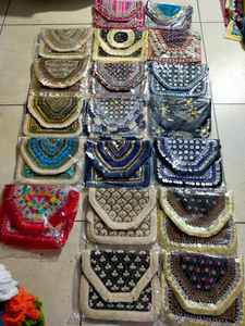 Banjara กระเป๋าลูกปัด Boho สำหรับผู้หญิง & เด็กผู้หญิงกระเป๋าถือสไตล์บันจาราสำหรับผู้หญิง - Product Image 2