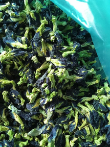 Meilleure vente de fleurs de pois papillon séchées pour améliorer les boissons avec une teinte bleue vibrante et une saveur florale légère au Vietnam - Product Image 2