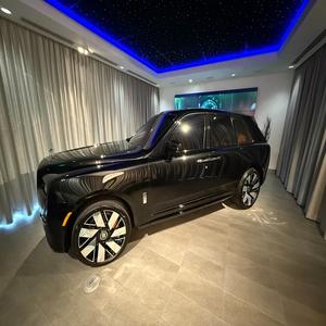Rolls-Royce Cullinan Serie II 2025, SUV/Crossover de Lujo Automático con Tracción en las Cuatro Ruedas - Product Image 3