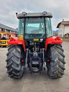 บริษัทจำหน่ายรถแทรกเตอร์ Massey Ferguson 8495 รุ่น 85 แรงม้า สีแดง พร้อมห้องโดยสารและเครื่องยนต์ที่มองเห็นได้ - Product Image 3