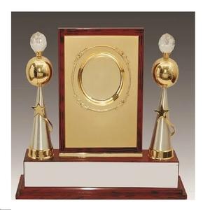 Prix de l'armée élégant personnalisé plaqué or style personnalisé trophée décoratif vente chaude premier prix trophée en gros - Product Image 1