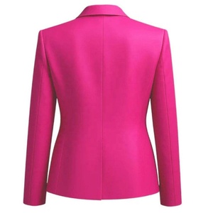 AKA Veste cintrée rose pour homme à simple boutonnage avec détail de poche vert, formelle, pour le bureau, tenue grecque de sororité, infroissable - Product Image 2