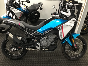 Motocicleta CFMOTOS Ibex 450 1000% sin Escobillas 2026, Nueva (Motocicleta) Deportiva de Aventura - Product Image 2