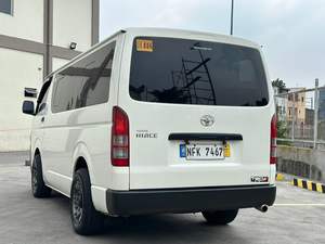 Toyota Hiace Usada del 2020 - Product Image 6