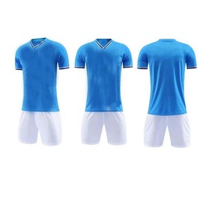 Tenues de football personnalisées imprimées, confortables et respirantes pour l'entraînement et les matchs de compétition, maillots de football, uniformes - Product Image 4