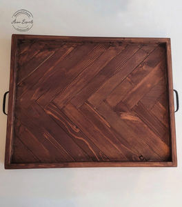 Plateau de service en bois rustique avec poignées en métal fait à la main durable parfait pour la cuisine à manger décor à la maison et le but de cadeau - Product Image 1