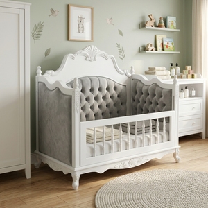 Cuna de Madera Blanca para Bebé con Cabecera de Terciopelo Acolchado, Cuna Clásica de Lujo con Diseño de Concha Tallada, Estilo Francés - Product Image 6