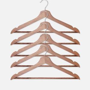 Cintre en bois fait main pour adultes pour votre garde-robe, en bois de manguier, fabriqué en Inde - Product Image 3