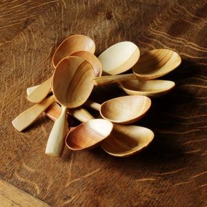 ชุดเครื่องใช้ในครัวทำจากไม้สักหรืออะคาเซียพร้อมที่วางช้อนไม้และที่วางช้อนทำจากไม้ธรรมชาติ - Product Image 3