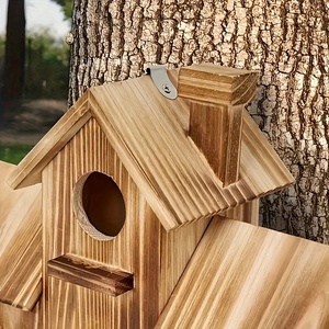 Casa de Pájaros de Madera Natural para Exteriores, con 3 Agujeros, Hecha a Mano, Colgante, para Jardín, Patio Trasero o Terraza - Product Image 5