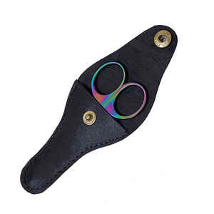 Logotipo personalizado 3,5 \ "estilo clásico plata pulido hoja afilada tijeras para cutículas de uñas acabado espejo titanio tijeras de manicura - Product Image 4