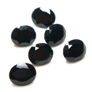 Belle haute qualité prix de gros naturel noir onyx à facettes coupe ovale en gros pierre précieuse en vrac pour la fabrication de bijoux - Product Image 1