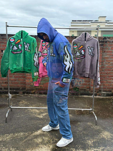 Logo de broderie entièrement personnalisé et travail de la pierre sur la capuche sont incroyables sweats à capuche brodés pour hommes de haute qualité - Product Image 5