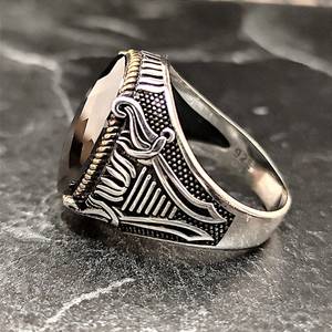 Anillo Vintage de Plata de Ley 925 Hecho a Mano para Hombre, con Zirconia Negra Ovalada, Engaste de Bisel Chapado en Oro de 14K, Joyería para Uso Diario - Product Image 4