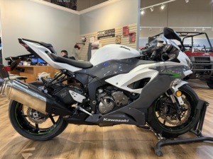 Compre Ahora Kawasaki Ninja 650 2025 2026, Motocicleta Deportiva Nueva en Venta con GARANTÍA - Product Image 3