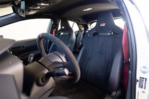 2023 USED GR C0-R0-LLA M0-RI-Z0 Edition Low Mileage Sound Engine R18 Tyre Panoramic Sunroof LED Headlights Ready to Ship - Product Image 2