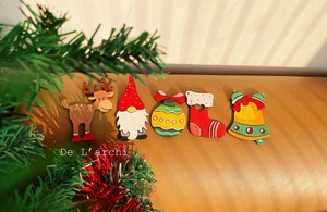 2023 nouvel an décor à la maison en bois fait à la main ensemble de décoration murale de noël comprend des ornements de boule et d'arbre - Product Image 6