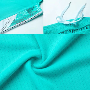 เสื้อบาสเก็ตบอลผ้าเนื้อนุ่มแบบขายส่ง แบบกลับด้านได้ สั่งทำได้ตามต้องการ พร้อมสกรีนลายสำหรับฝึกซ้อม ชุดบาสเก็ตบอล เสื้อเจอร์ซีย์แบบสั่งทำ - Product Image 3