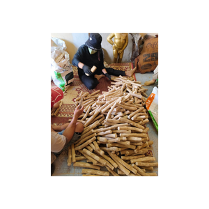 Bâton à mâcher en bois écologique pour chien, fabriqué à la main en bois de café, offre une stimulation mentale et des avantages dentaires - Product Image 3