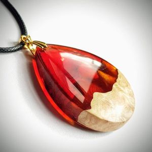 จี้สร้อยคอและต่างหูทำจากไม้เรซินสีสันสดใสน่ารักทันสมัย - Product Image 3