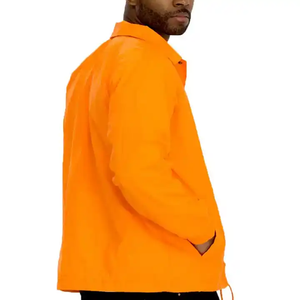 เสื้อกันลมผ้าโพลีเอสเตอร์100% น้ำหนักเบาสำหรับผู้ชายเสื้อแจ็กเก็ตกันลมแขนยาวติดกระดุมสำหรับใส่กลางแจ้งโลโก้ได้ตามต้องการ - Product Image 4