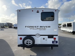 2026 Used F-o-r-e-s-t R-i-v-e-r Wildwood X-L-i-t-e 26ICE - Product Image 3