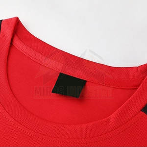 Uniforme sportif unisexe décontracté de football Haut en polyester de haute qualité Maillot de football personnalisé Technique de sublimation Ensembles de prix de gros - Product Image 2