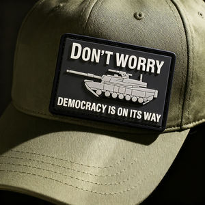 Parche de PVC 3D Democracy personalizado, insignia de logotipo en relieve de goma suave con respaldo de gancho para chaquetas, bolsos, gorras, accesorios - Product Image 3