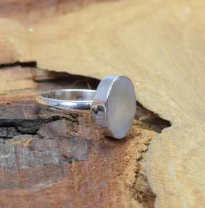 Mother Of Pearl <b>Ring</b> 925 Sterling <b>Silver</b> Oval Shape Gemstone Handmade Jewelry Gift For Anniversary - Product Image 3