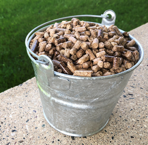 Granulés de bois de pin DIN PLUS ENplus A1 2026, brun naturel, biocarburants, sacs en plastique de 15 kg, système de chauffage, vente en gros à prix compétitif - Product Image 6