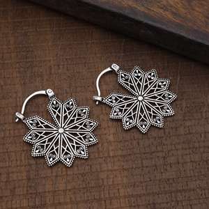 Boucles d'oreilles créoles mandala bohèmes exclusives, boucles d'oreilles bohèmes en laiton pour femmes, plaqué argent, filigrane tribal, éclat étoilé bohème, vente en gros/OEM/ODM - Product Image 5