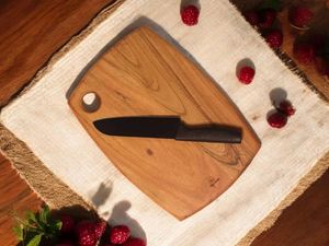 Tabla de quesos de madera de acacia ecológica personalizada y bloque de corte con asa para utensilios de cocina de HF CRAFTS - Product Image 5