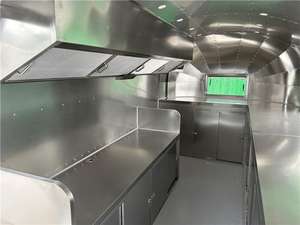 Camión de Comida Gourmet y Remolque de Catering |   Comidas Frescas Hechas a Medida - Product Image 3