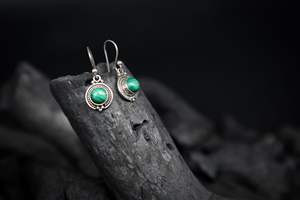 Boucles d'oreilles pendantes tendance en argent sterling 925 massif avec pierre précieuse turquoise naturelle, faites à la main, pour femmes, pour fêtes et mariages, anti-allergie - Product Image 4