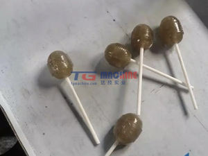 Machine à bonbons au caramel prix usine, machine à déposer les sucettes, cuiseur sous vide pour le caramel et les bonbons durs, machine à gommeux - Product Image 5