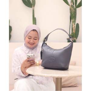 กระเป๋าสะพายหนังวัวแท้สำหรับผู้หญิงกระเป๋าถือสไตล์ลำลองแบบมีซิป - Product Image 1