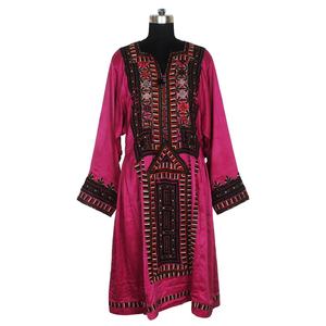 Robe Vintage Kuchi Banjara brodée à la main - Product Image 5