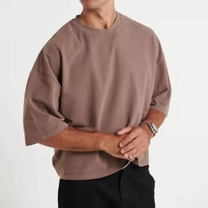 Fabricant de t-shirts personnalisés à impression graphique OEM de haute qualité Street Boxy Fit Round Neck Printed T Shirts Mens - Product Image 2