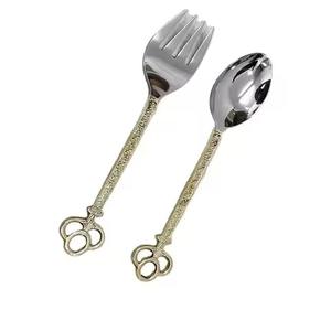 Estilo de lujo Mejor acabado Acero inoxidable Arroz Servidor de ensalada para el hogar Mango de buena calidad Cuchara de metal Cuchara para servir - Product Image 2