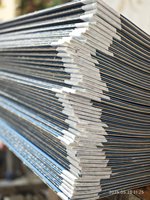 Couverture en caoutchouc d'impression offset pour machines d'impression offset avec barre en acier ou clip en aluminium