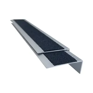 Alüminyum merdiven ve sırt kenarı döşeme ile Metal merdiven Nosing adım şeritleri