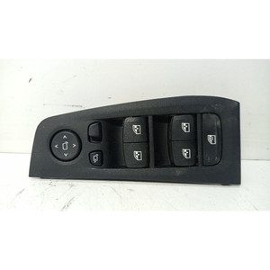 แผงปุ่มด้านหน้าซ้ายบีเอ็มดับเบิลยู ซีรีส์ 1 F40 61317950751 B37C15A (19>) - Product Image 1