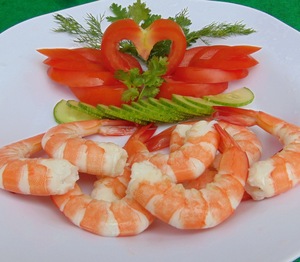 Crevettes tigrées noires surgelées cuites pelées déveinées queue BQF sur la taille 8/12 13/15 16/20 en boîte prix bon marché par livre - Product Image 1