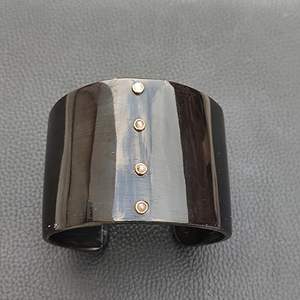 Bracelet artisanal en corne de buffle durable, imperméable, style moderne, pour mariage et fêtes - CRAFT ZONE EXPORT - Product Image 1