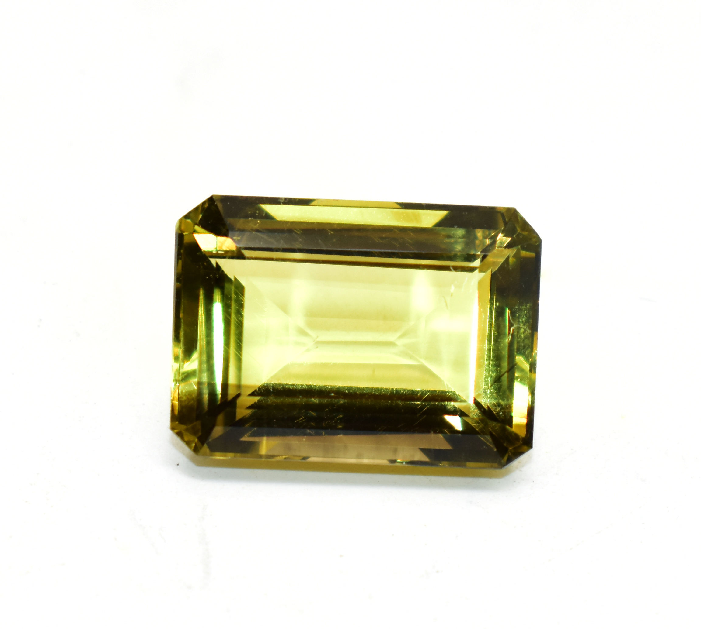 สีเหลือง