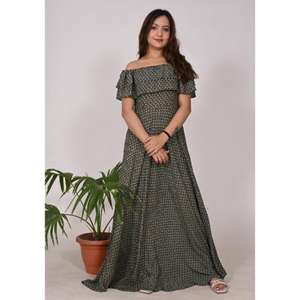 Robe longue en soie à épaules dénudées pour femmes, manches à volants, robe longue en crêpe élégante de style ajusté et évasé pour fête ou tenue décontractée - Product Image 4