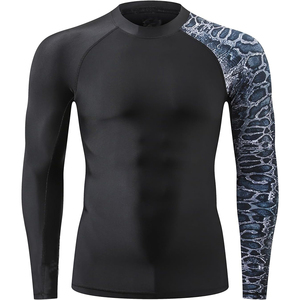 บริการ OEM เสื้อแรชการ์ดแขนสั้นพิมพ์ลายซิลค์สกรีน ระบายอากาศได้ดี แห้งเร็ว ผลิตจากผ้าสแปนเด็กซ์/โพลีเอสเตอร์ สำหรับฝึกซ้อมและแข่งขัน MMA - Product Image 1