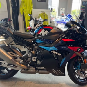 Motocicleta/Scooter M1000 999cc 205HP 13,000rpm 2026 asequible, lista para envío inmediato - Product Image 1